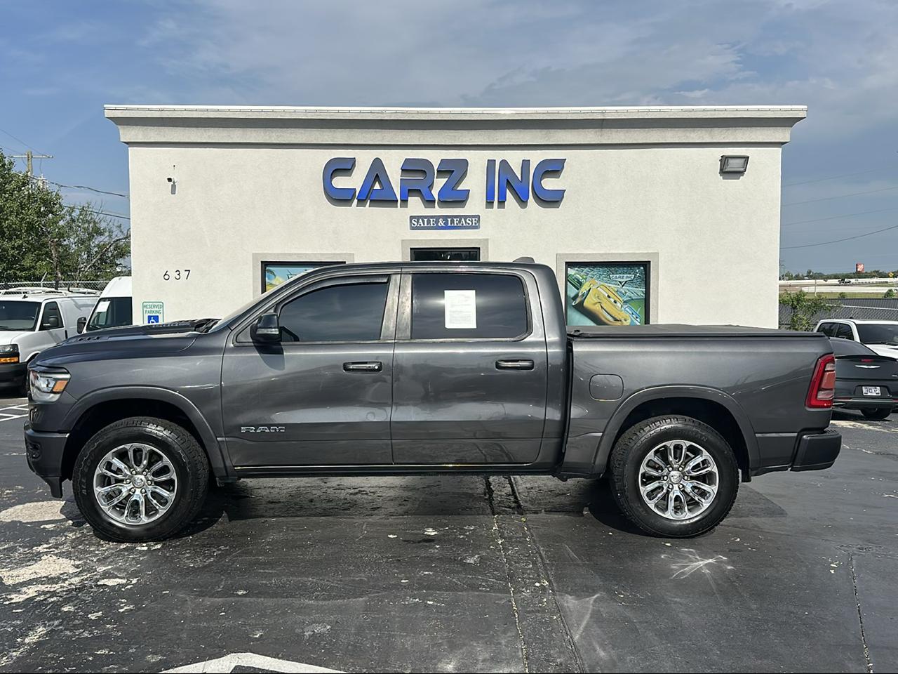 2019 RAM 1500 Laramie 4x2 Crew Cab 5'7" Box
