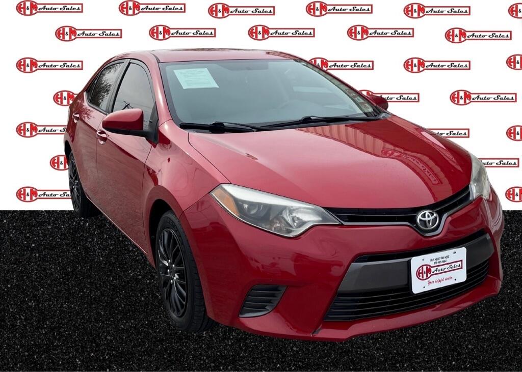 2015 Toyota Corolla LE's photo