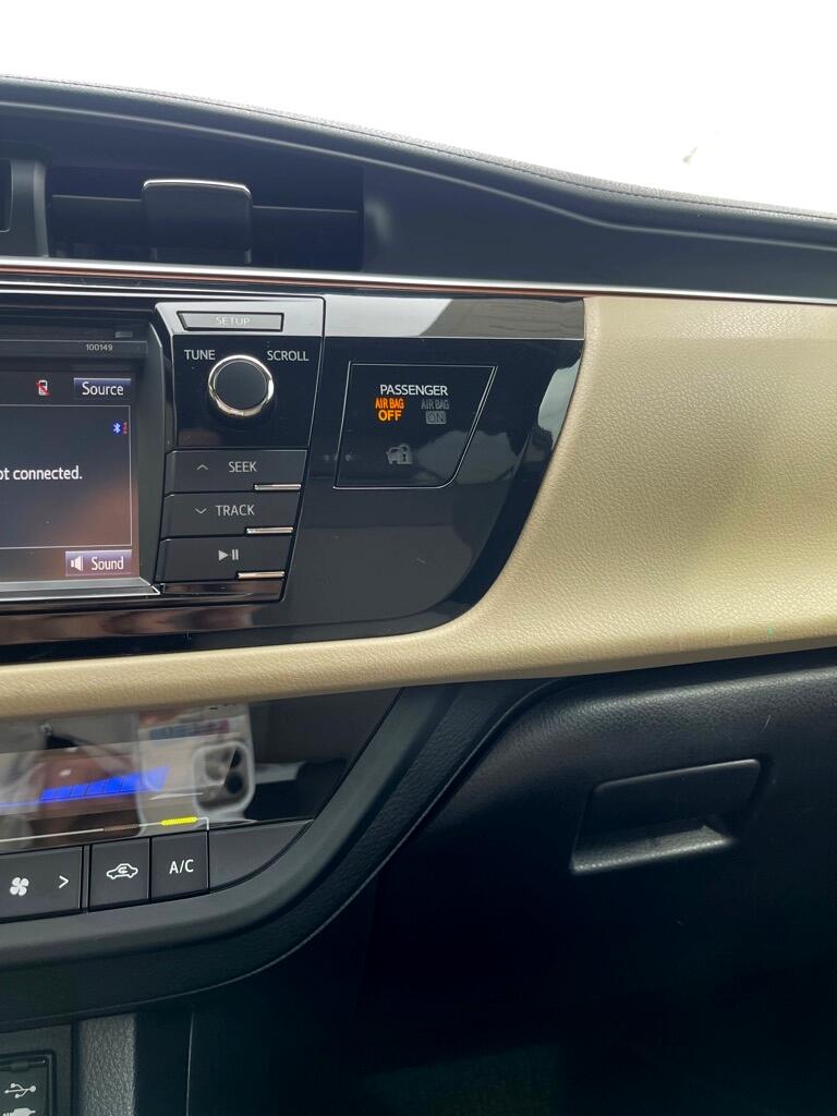 Toyota Corolla LE CVT 2015