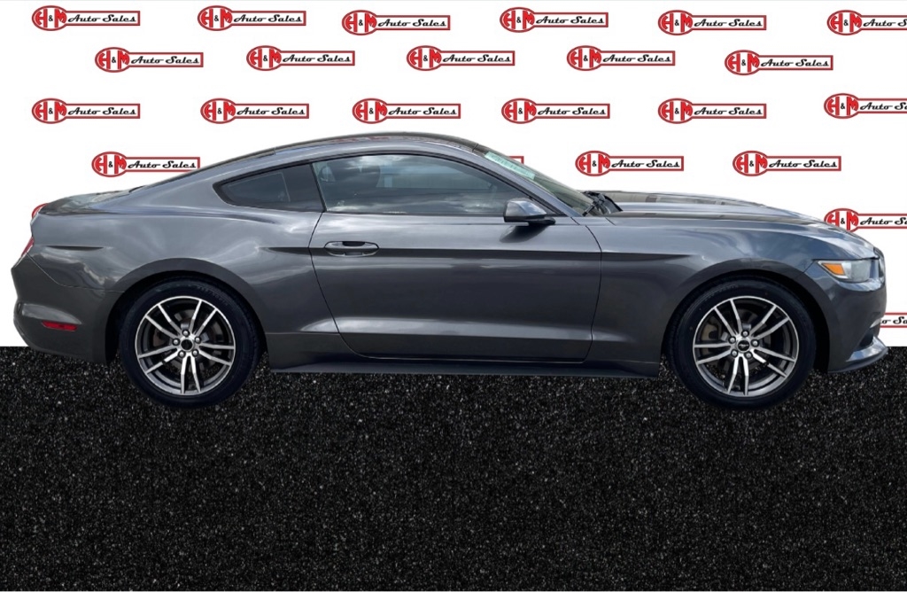 Ford Mustang EcoBoost Coupe 2017