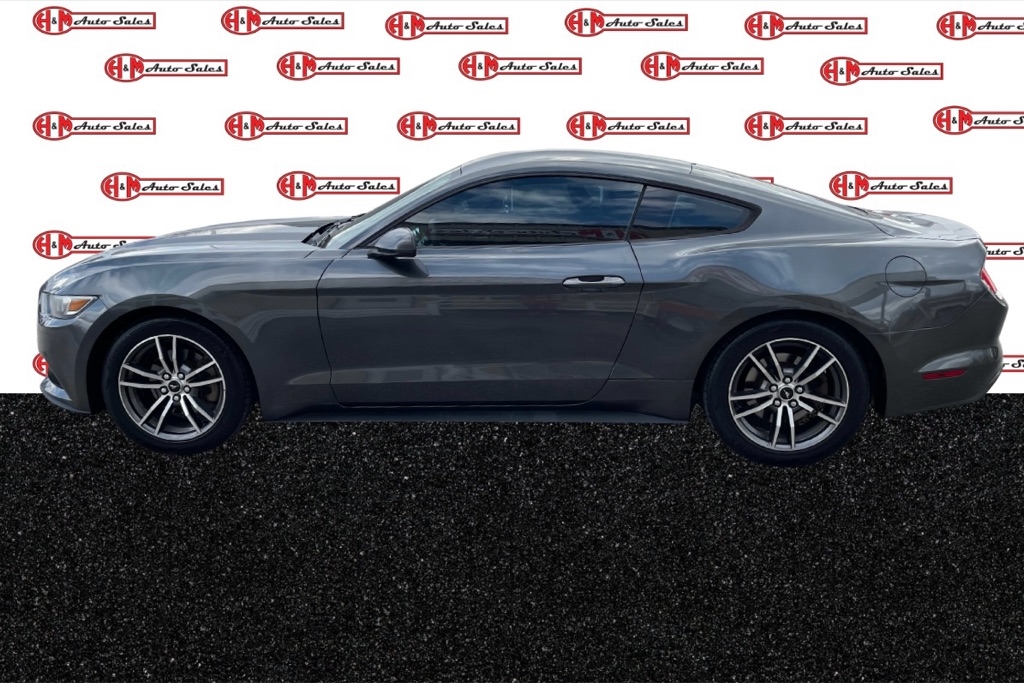 Ford Mustang EcoBoost Coupe 2017