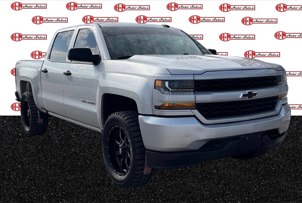 2018 Chevrolet Silverado 1500 Custom's photo