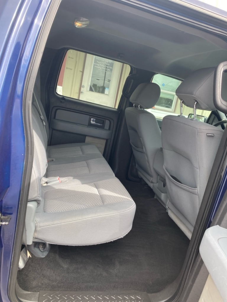 Ford F-150 XL SuperCrew 5.5-ft. Bed 2WD 2012