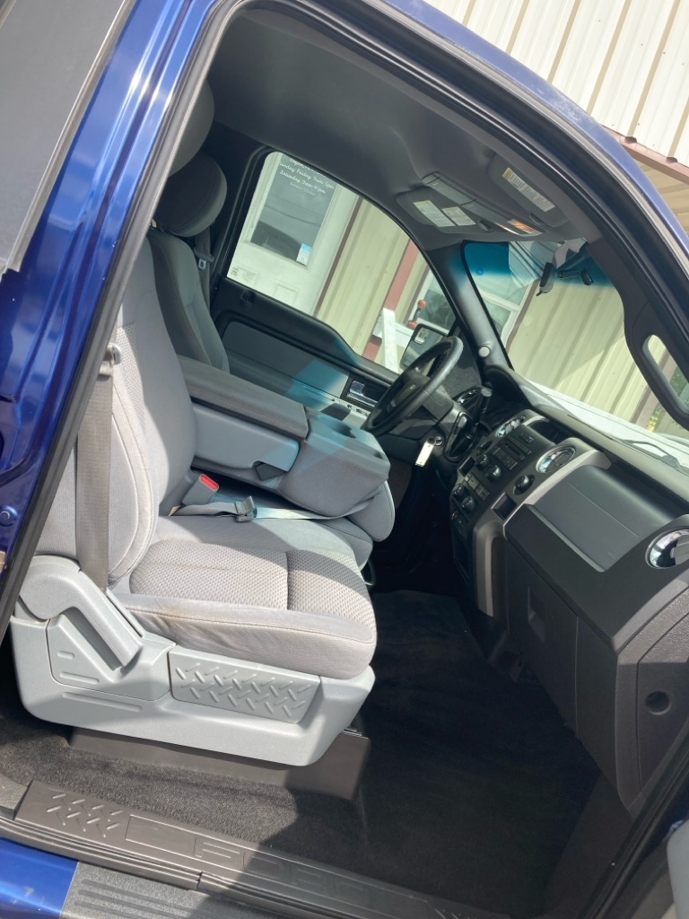 Ford F-150 XL SuperCrew 5.5-ft. Bed 2WD 2012