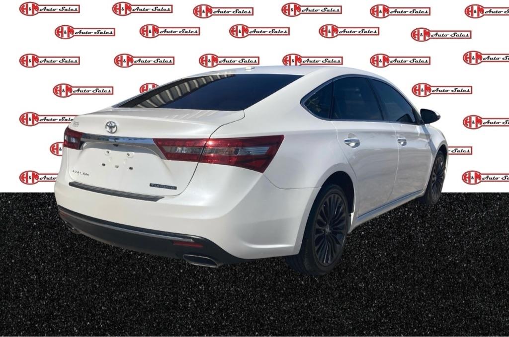 Toyota Avalon XLE 2016