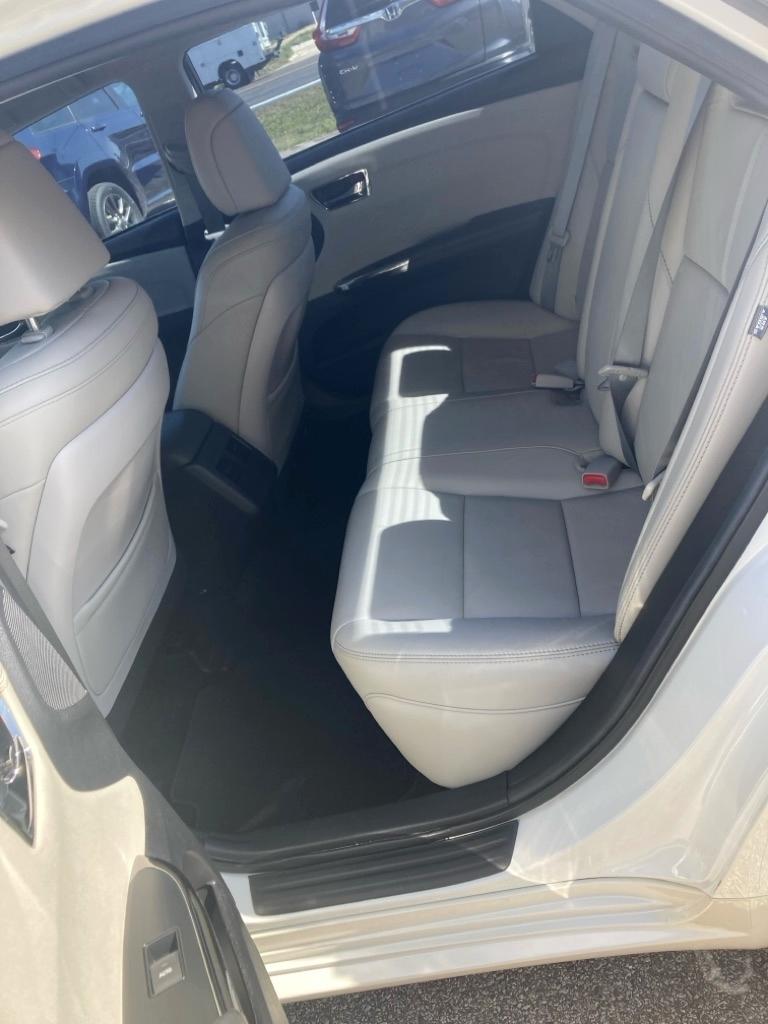 Toyota Avalon XLE 2016