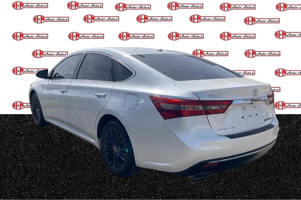 Toyota Avalon XLE 2016