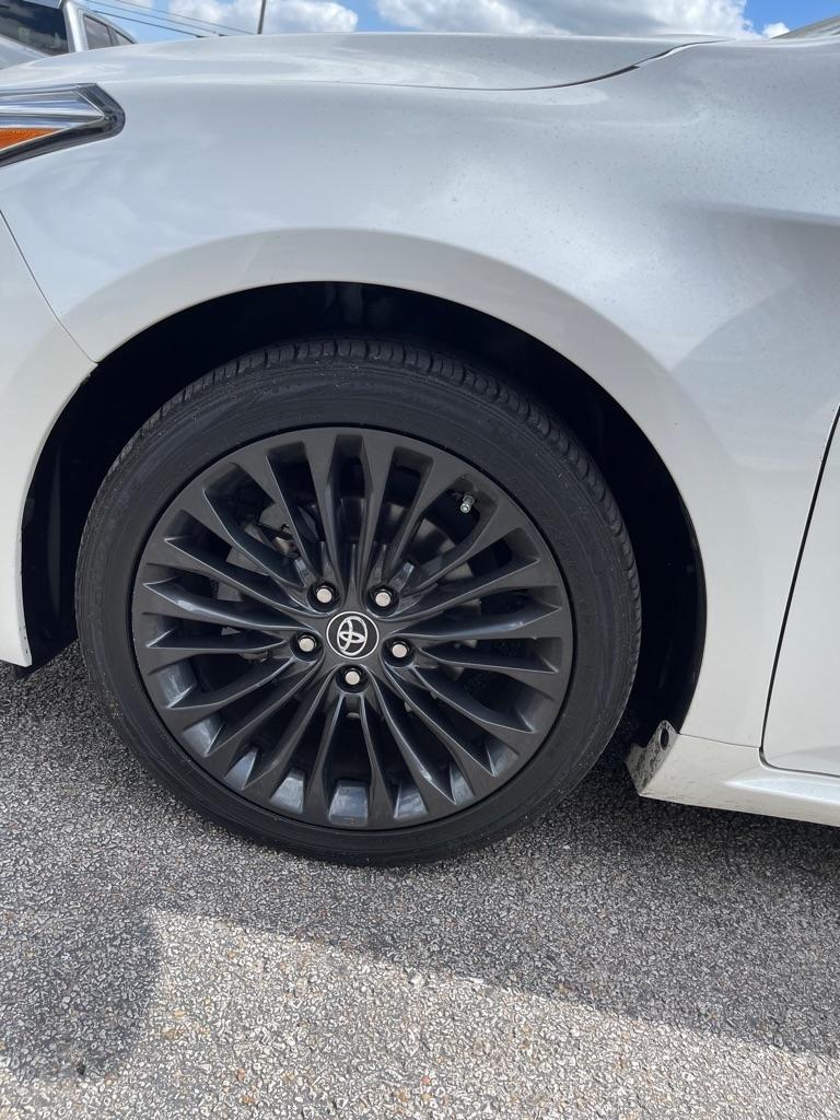 Toyota Avalon XLE 2016