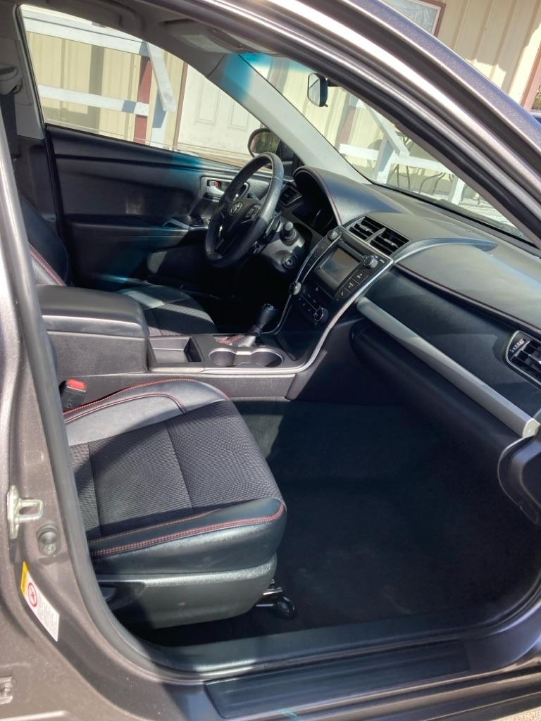 Toyota Camry LE 2017