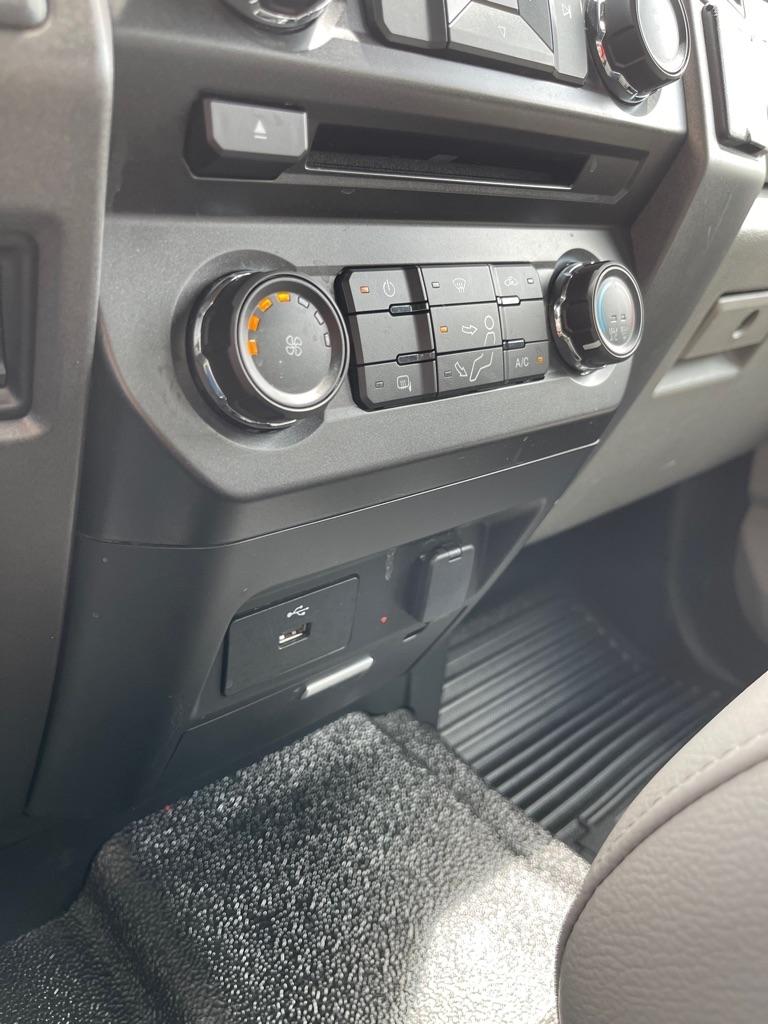 Ford F-250 SD XL Crew Cab 2WD 2018