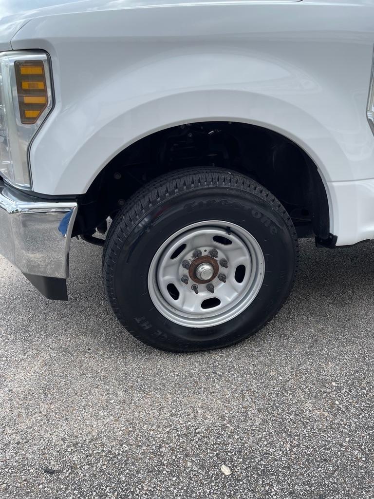 Ford F-250 SD XL Crew Cab 2WD 2018