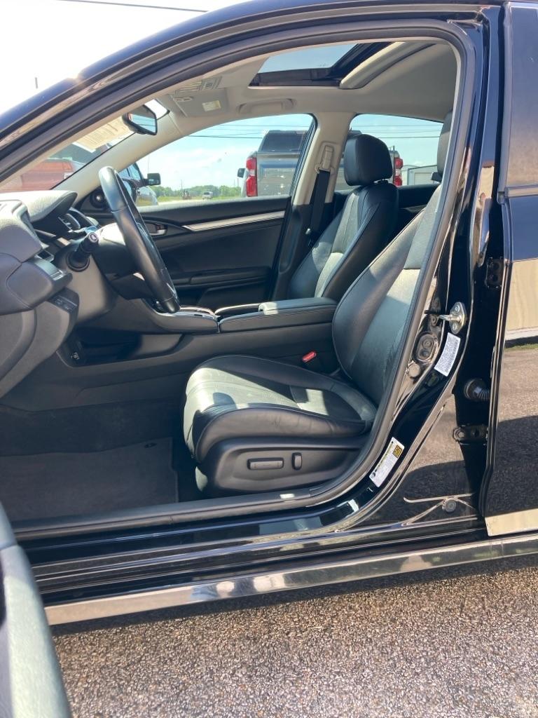 Honda Civic Touring Sedan CVT 2016