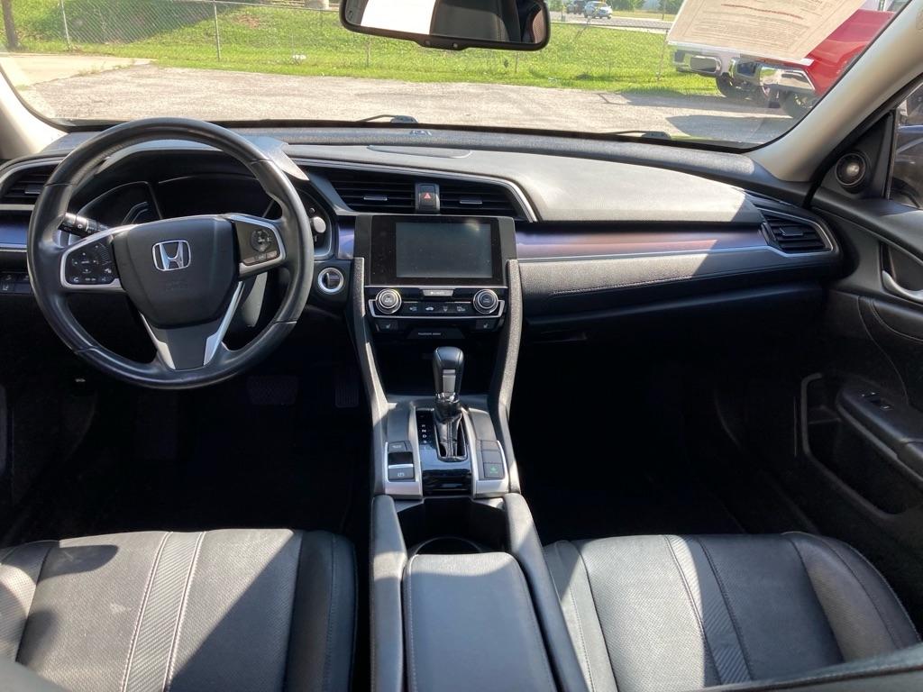 Honda Civic Touring Sedan CVT 2016