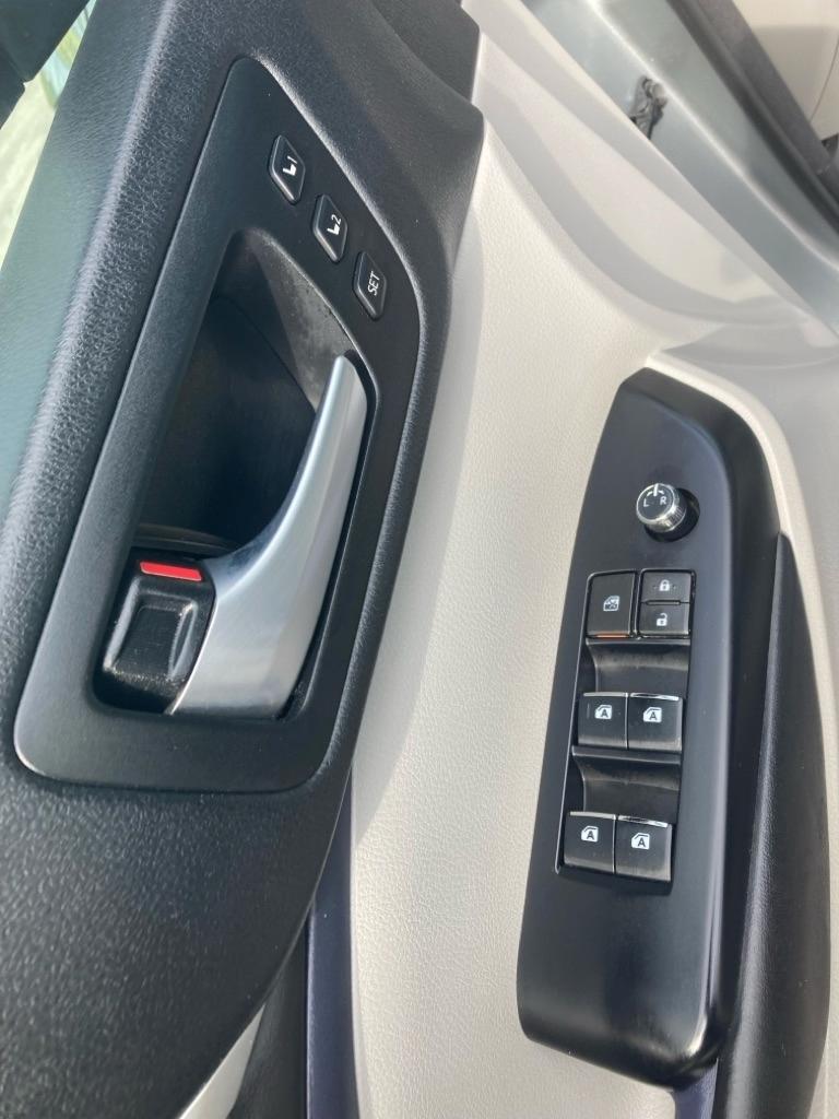 Toyota Highlander Limited FWD V6 2018