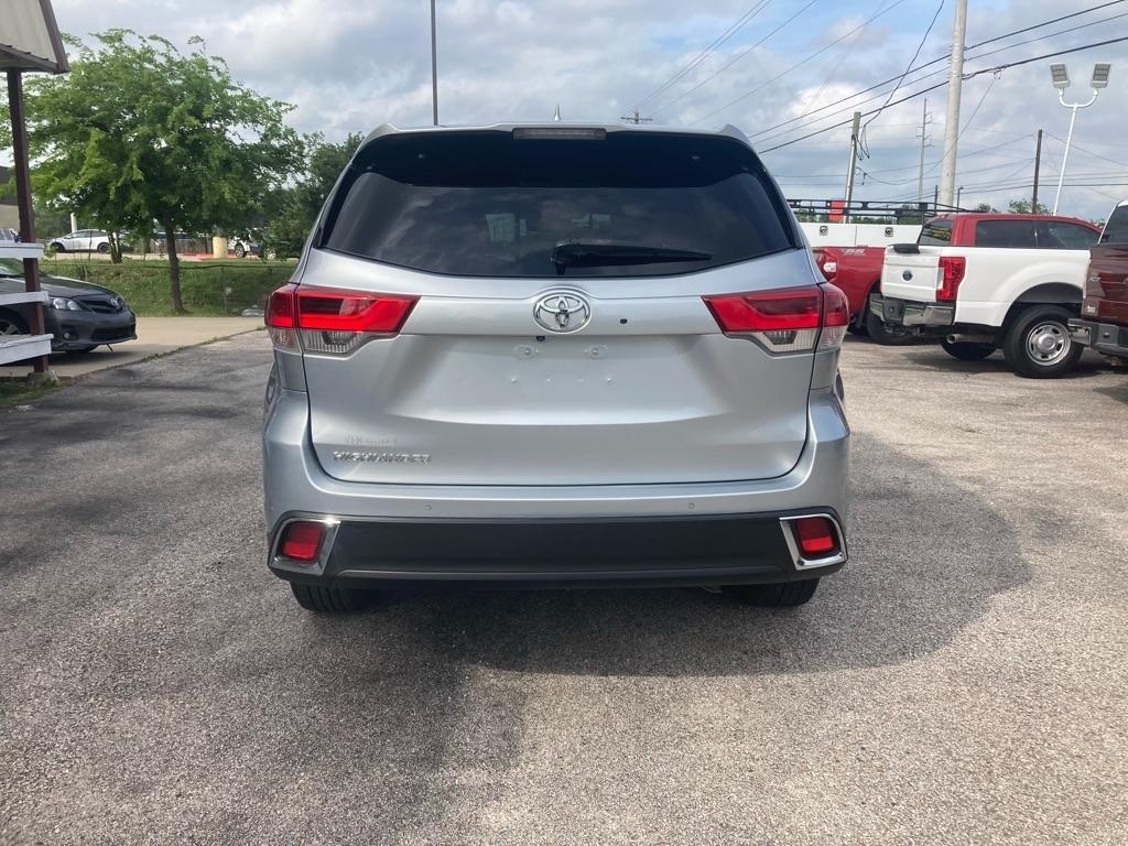 Toyota Highlander Limited FWD V6 2018