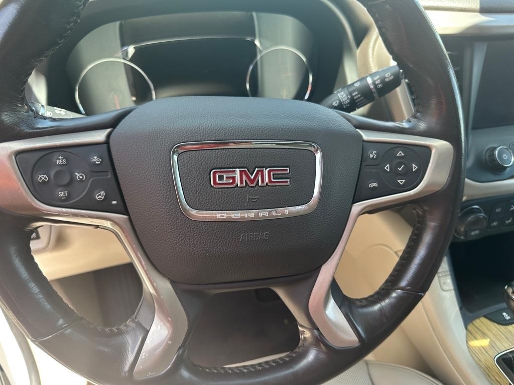 GMC Acadia Denali AWD 2019