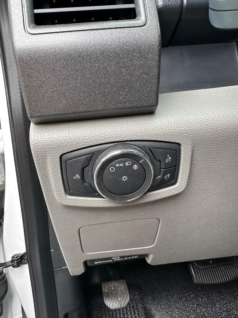 Ford F-350 SD XL Crew Cab Long Bed DRW 4WD 2021