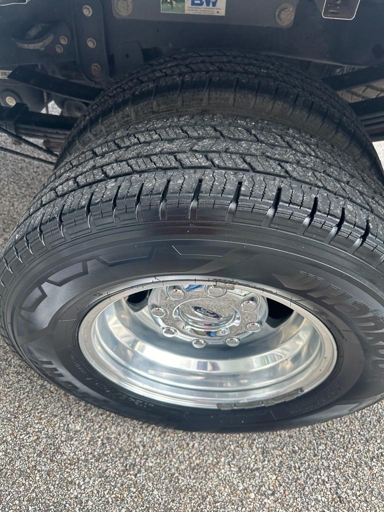 Ford F-350 SD XL Crew Cab Long Bed DRW 4WD 2021