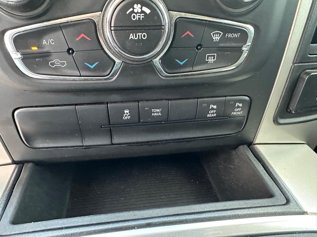 RAM 1500 Classic Tradesman Crew Cab SWB 2WD 2019