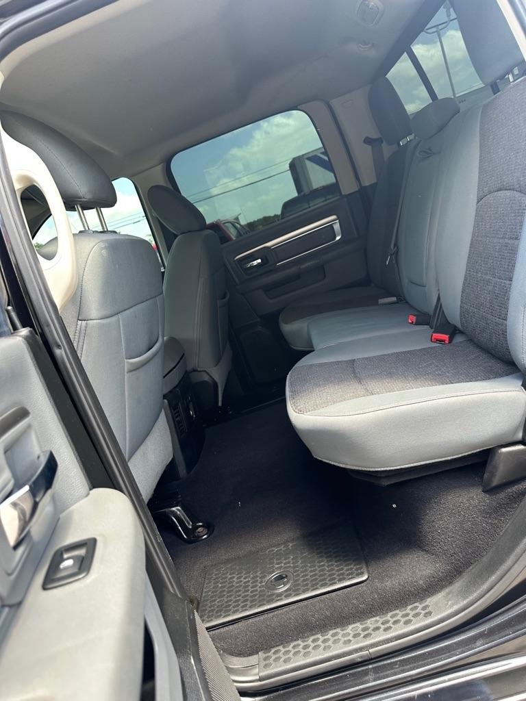 RAM 1500 Classic Tradesman Crew Cab SWB 2WD 2019