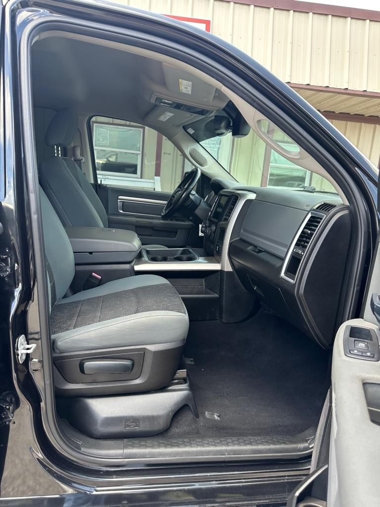 RAM 1500 Classic Tradesman Crew Cab SWB 2WD 2019