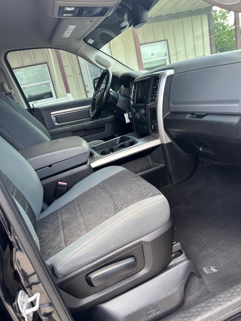 RAM 1500 Classic Tradesman Crew Cab SWB 2WD 2019