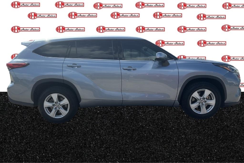 Toyota Highlander LE FWD V6 2020
