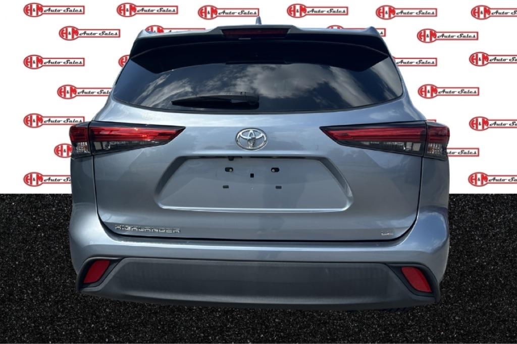 Toyota Highlander LE FWD V6 2020