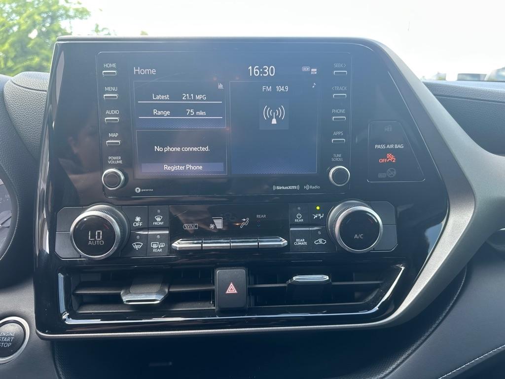 Toyota Highlander LE FWD V6 2020