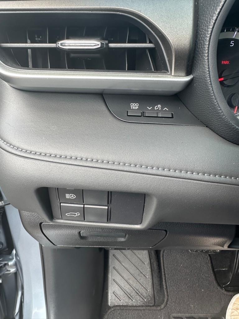 Toyota Highlander LE FWD V6 2020