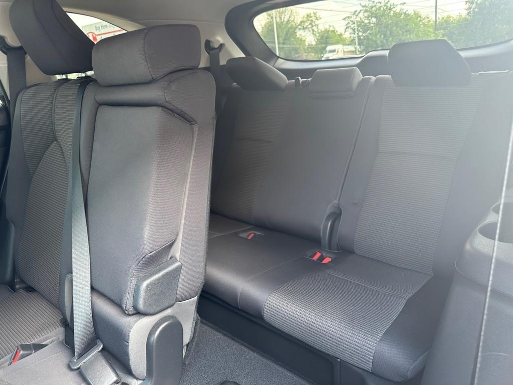 Toyota Highlander LE FWD V6 2020
