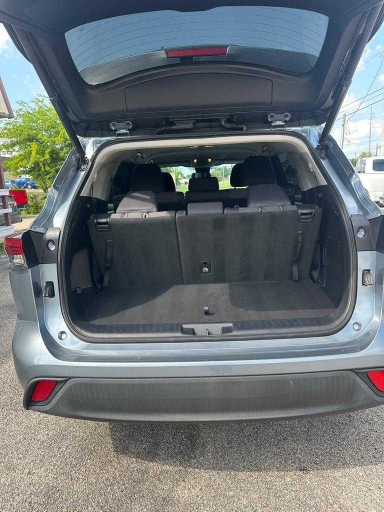 Toyota Highlander LE FWD V6 2020