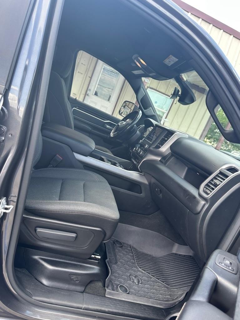 RAM 1500 Big Horn Quad Cab 2WD 2021