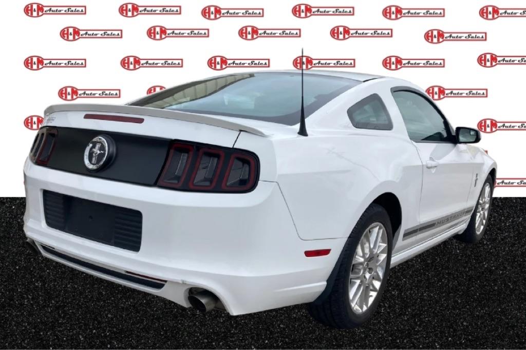 Ford Mustang V6 Coupe 2014