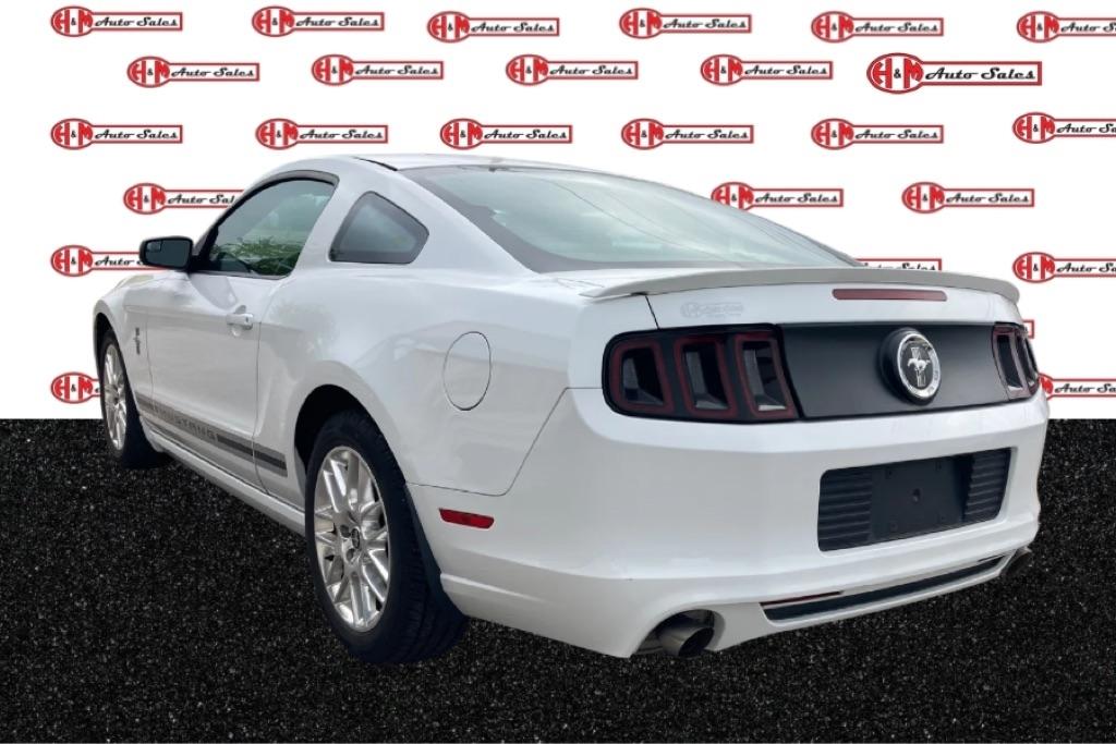 Ford Mustang V6 Coupe 2014