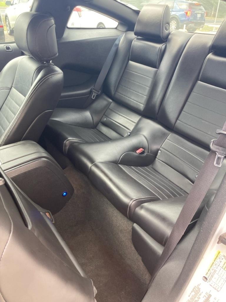Ford Mustang V6 Coupe 2014