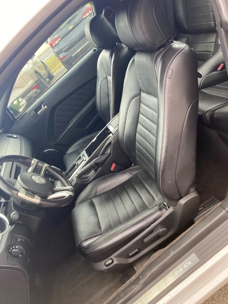 Ford Mustang V6 Coupe 2014