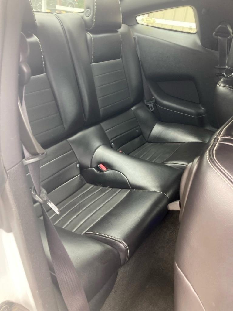 Ford Mustang V6 Coupe 2014