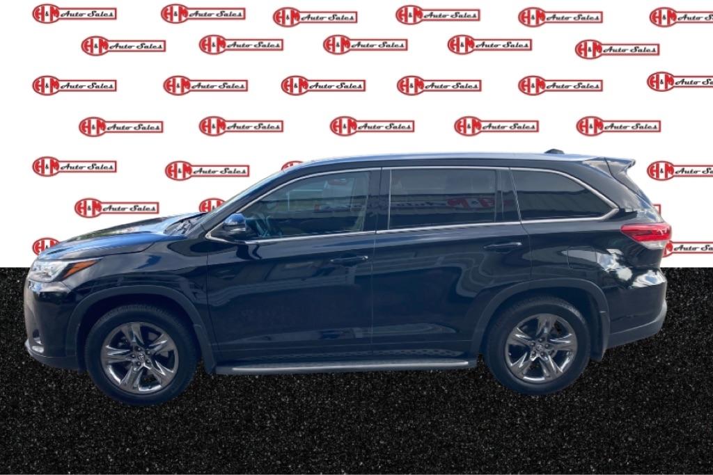 Toyota Highlander Limited FWD V6 2017