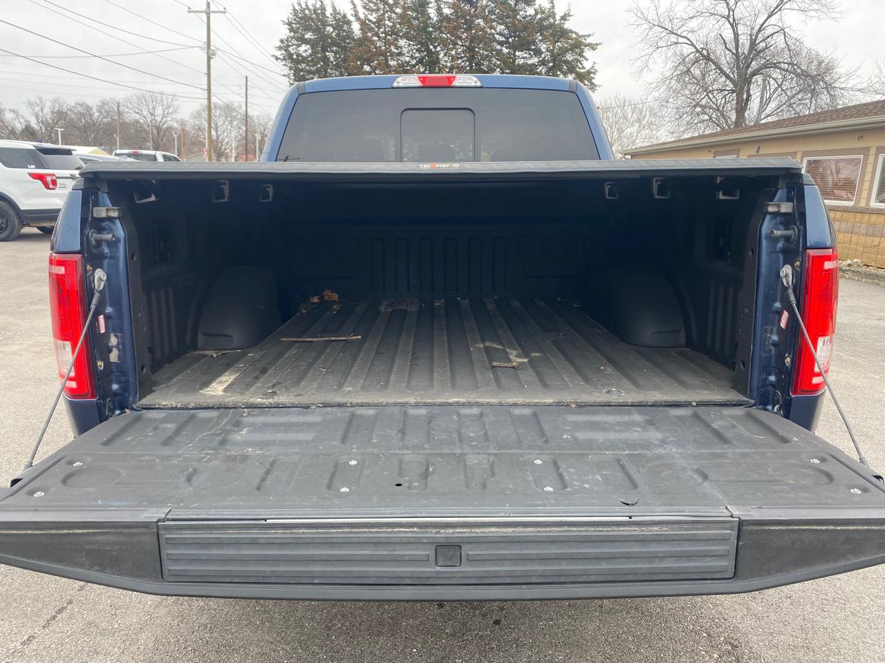 Ford F-150 4WD SuperCrew 145" XLT 2015