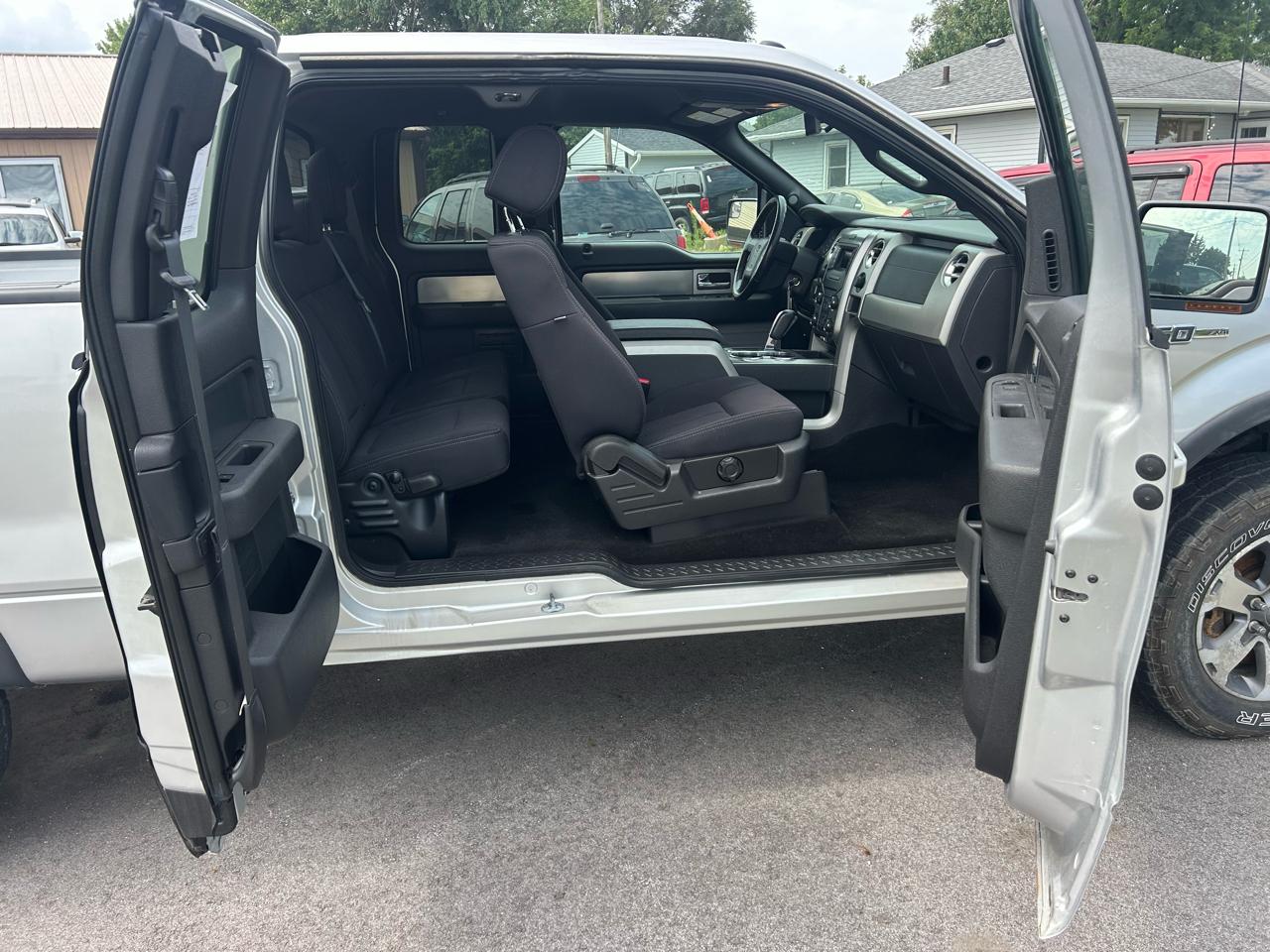 Ford F-150 4WD SuperCab 133" FX4 2013