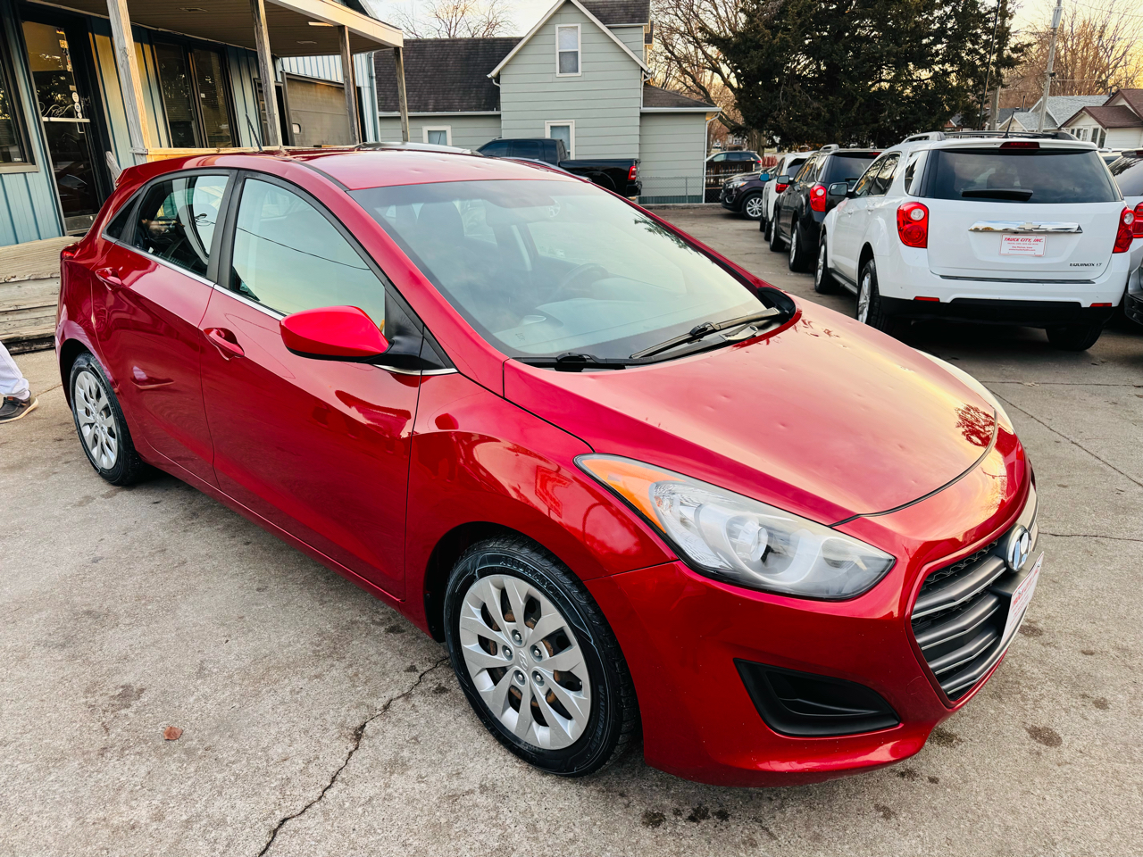 Hyundai Elantra GT A/T 2017