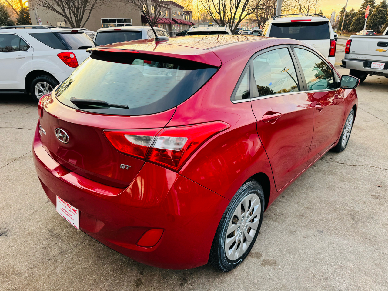 Hyundai Elantra GT A/T 2017