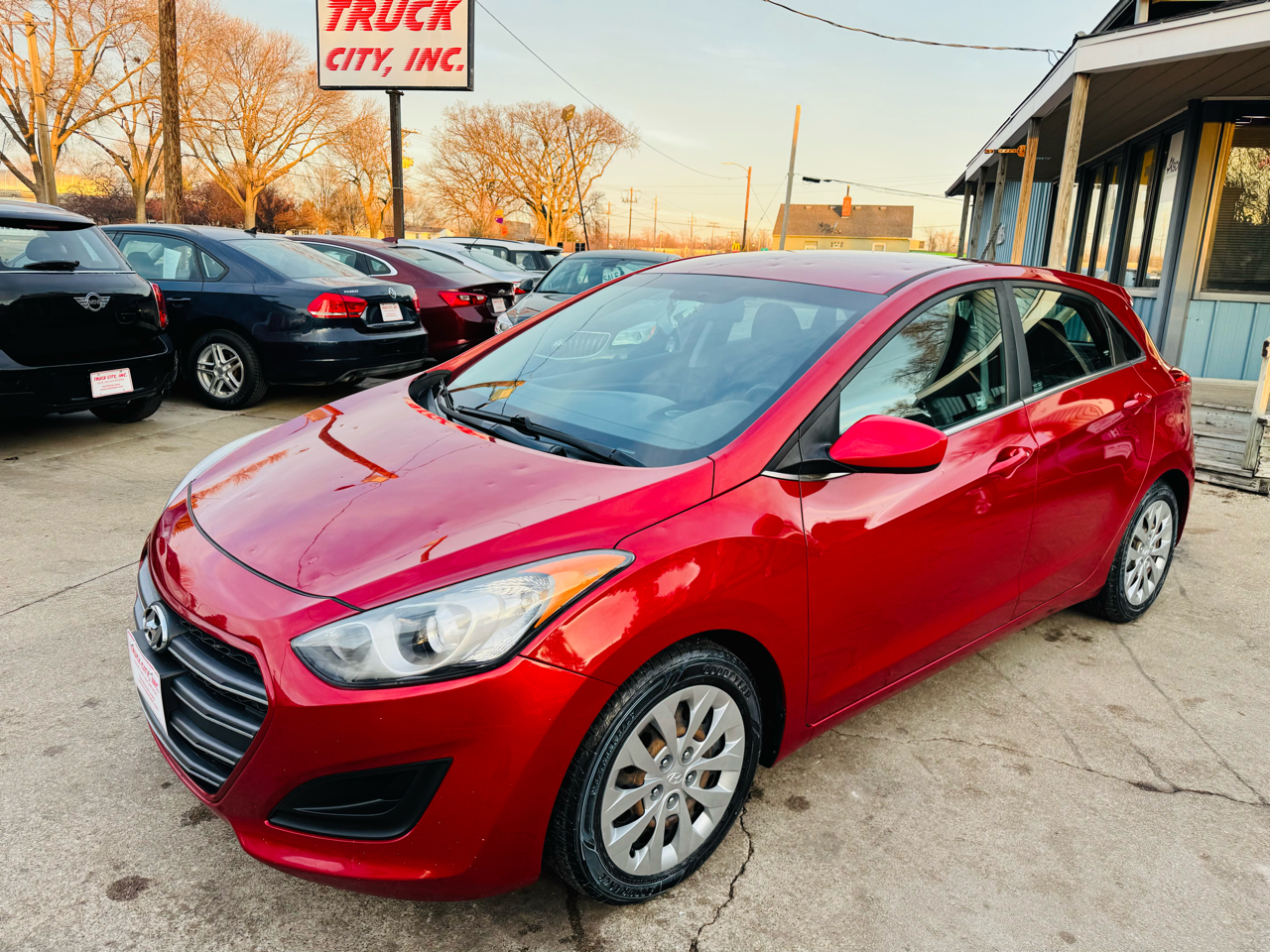 Hyundai Elantra GT A/T 2017