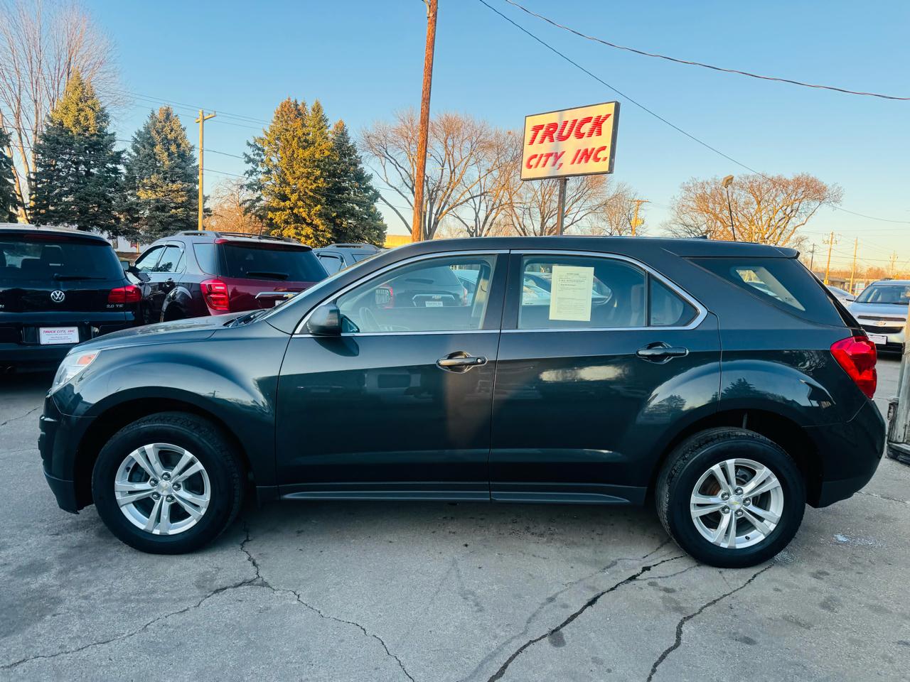 Chevrolet Equinox LS 2WD 2013