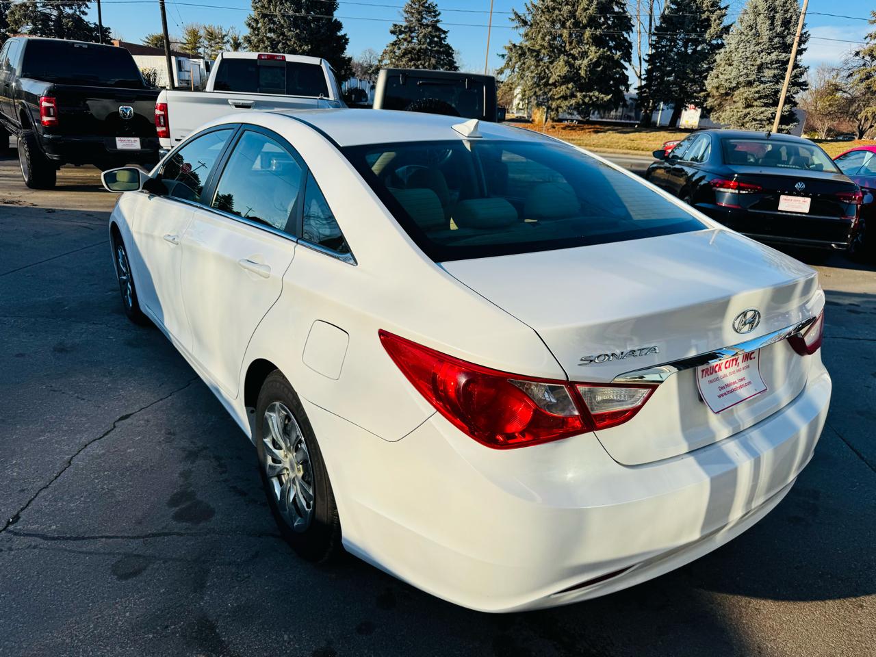 Hyundai Sonata GLS 2013