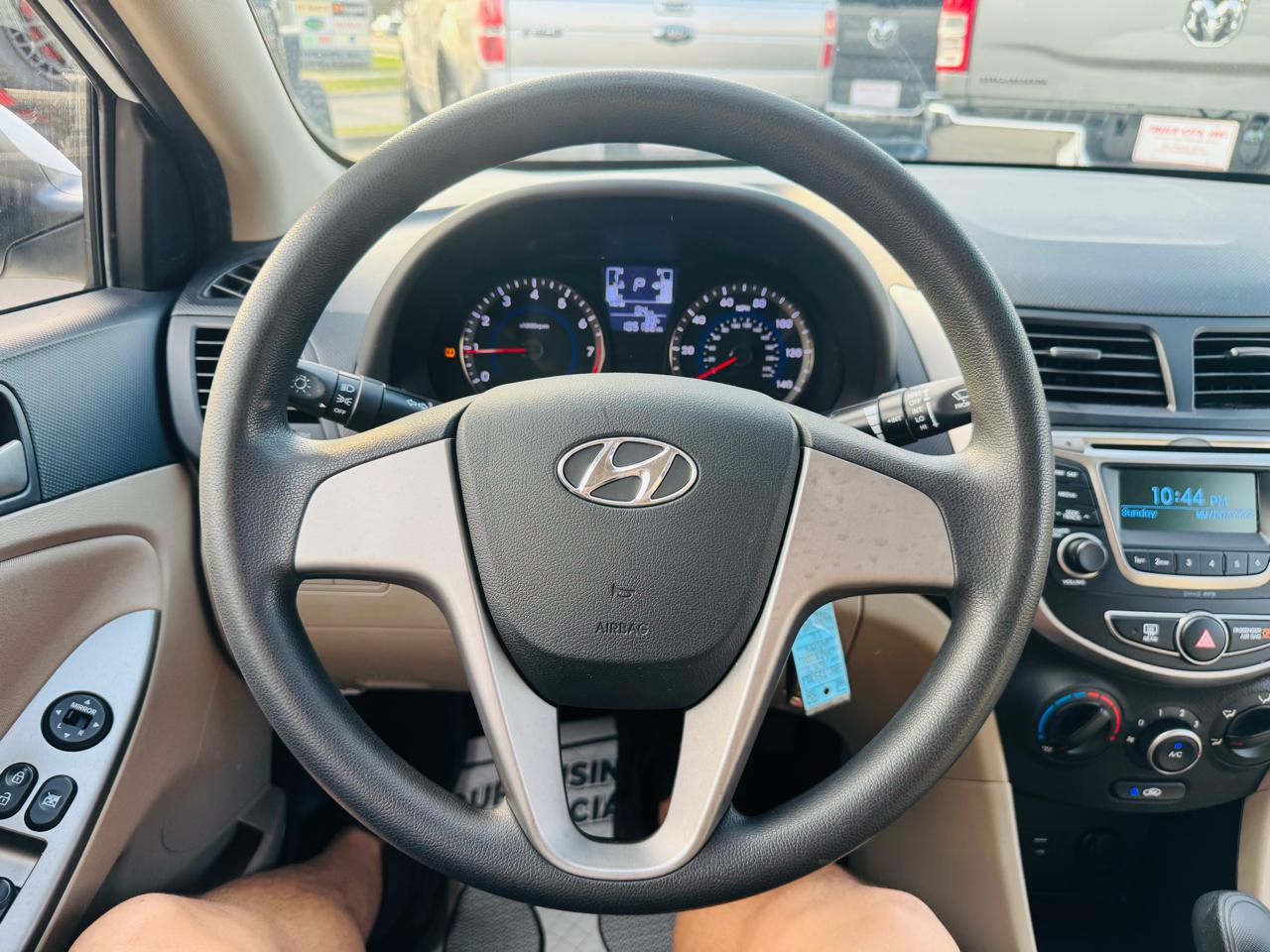 Hyundai Accent SE 4-Door 6A 2017