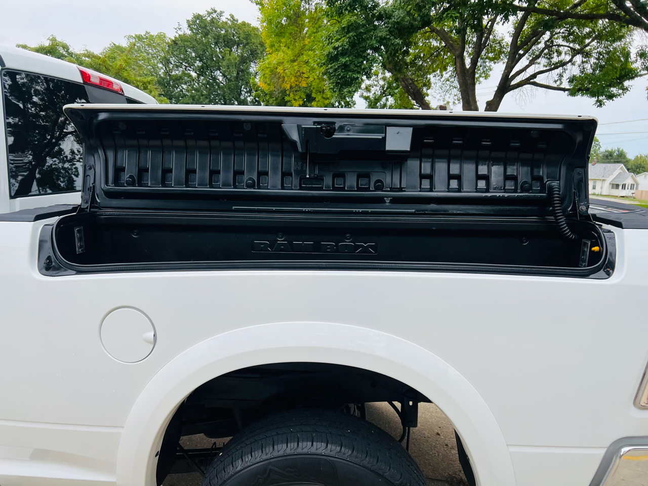 2017 Ram 2500 Laramie photo 7