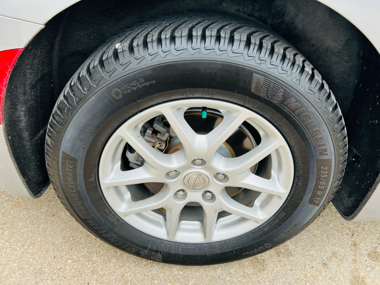 2018 Chrysler Pacifica Touring photo 8
