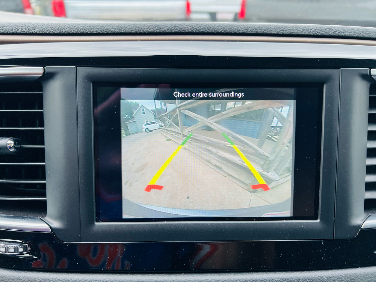 2018 Chrysler Pacifica Touring photo 14